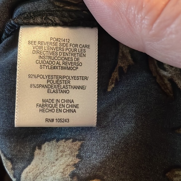 Cameo Appearance blouse. High low hem. Size 3X. New with tags. - Picture 8 of 9